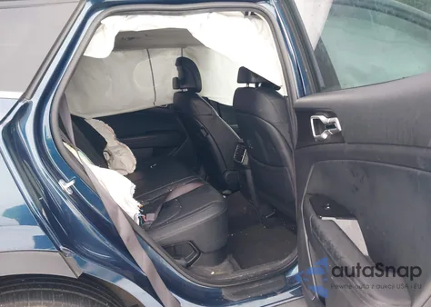 2024 Kia Sportage Hybrid Ex from USA, damaged, VIN KNDPVCDG9R7156387